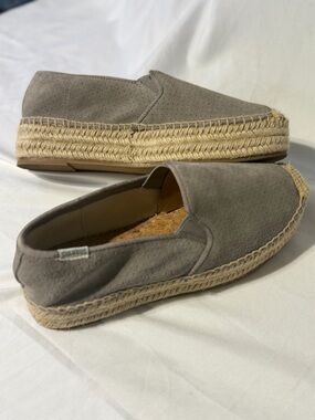 Soludos Taupe Suede Platform Slip-On Espadrilles size 7.5